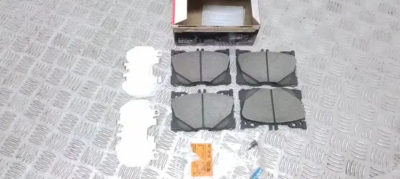 Mercedes-Benz C AMG W205 Brake pads (front) 