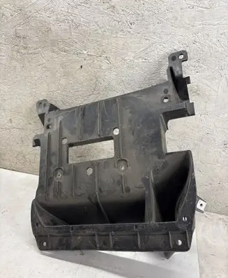 Porsche Macan (95B) Engine splash shield/under tray 95B825370H 95B825370E