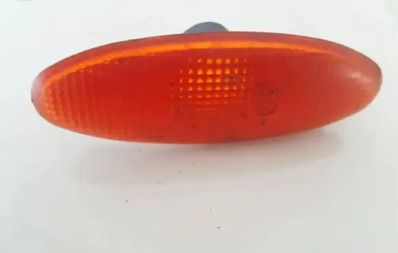 Ford Mondeo MK II Front fender indicator light 95GG13K309AA