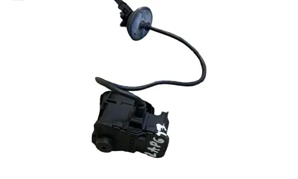 Volkswagen Jetta VI Fuel tank cap lock motor 5C6810773H