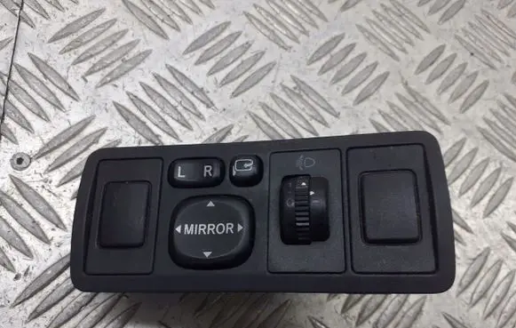Toyota Avensis T250 A set of switches 183575