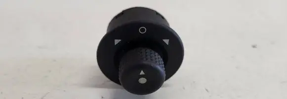 Citroen C3 Wing mirror switch 185526