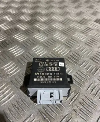 Audi A6 S6 C6 4F Light module LCM 8P0907357H 5LA00837903