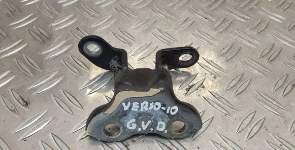 Toyota Verso Rear door upper hinge