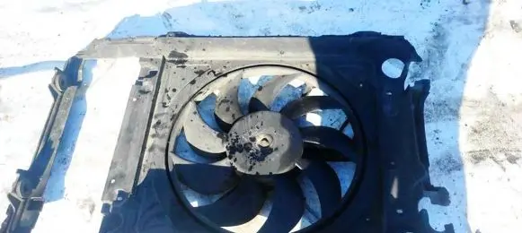 Audi A2 Radiator cooling fan shroud