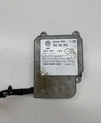 Volkswagen PASSAT B5.5 Airbag control unit/module 6Q0909605 40000516C 5WK42866