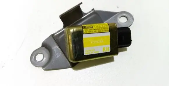 Toyota Land Cruiser (J120) Airbag deployment crash/impact sensor 8986060020 1879000450