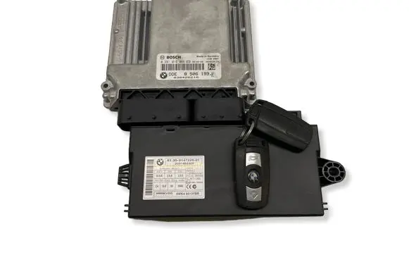 BMW 5 E60 E61 Engine control unit/module 8506199 0281016066 030426216