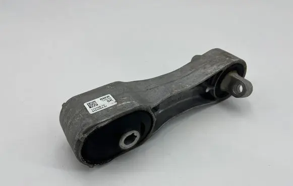BMW 1 F40 Engine mount bracket 9454384 170723 17276810