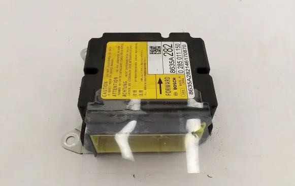 Mitsubishi Outlander Airbag control unit/module 8635A282