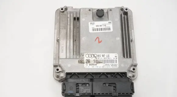 Audi A4 S4 B8 8K Engine control unit/module 8K5907115 0261S06390