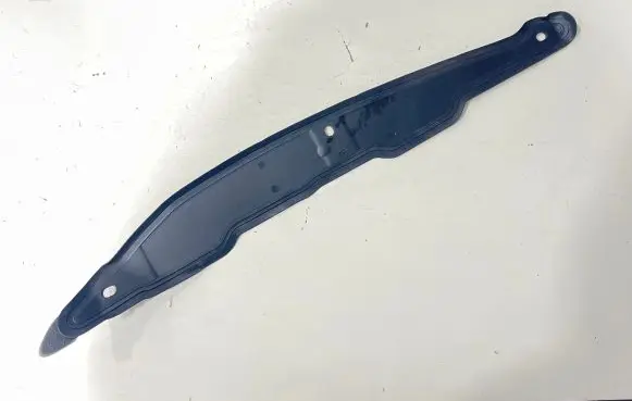 Maserati Ghibli Fender end trim 670001706