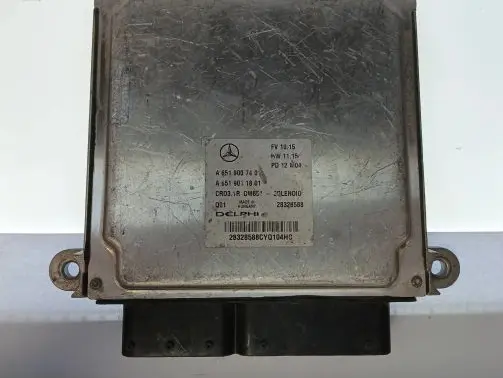 Mercedes-Benz C W204 Engine control unit/module A6519007401 28328588 A6519011801