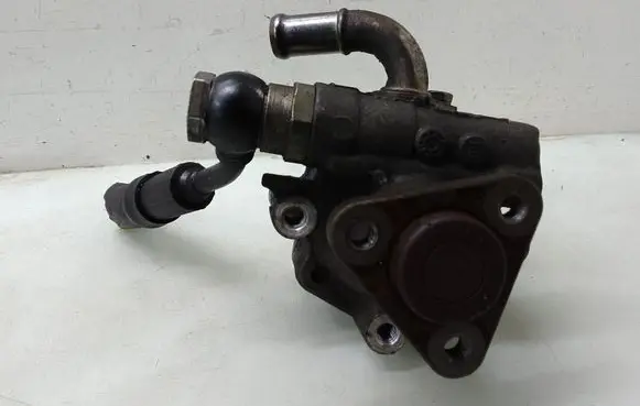 Audi A4 S4 B5 8D Power steering pump 8D0145177Q