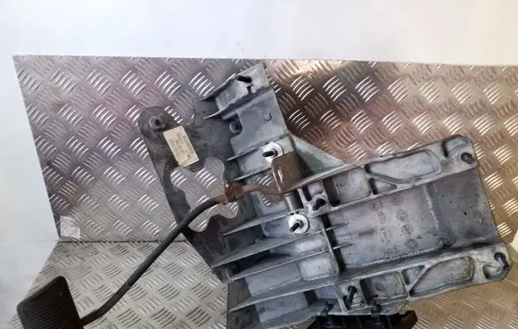 Dodge Nitro Brake pedal