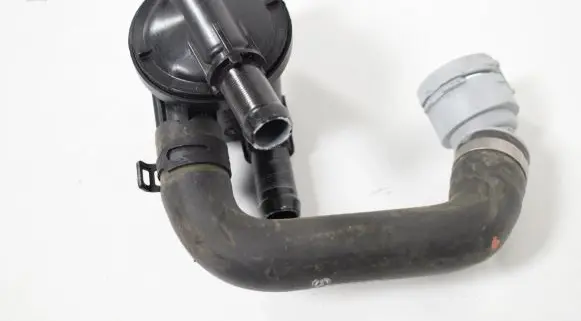 Volvo XC90 Air intake hose/pipe 31686557