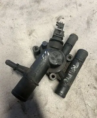Renault Trafic II (X83) Thermostat/thermostat housing