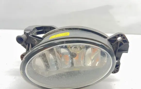 Mercedes-Benz E W211 Front fog light A1698201656