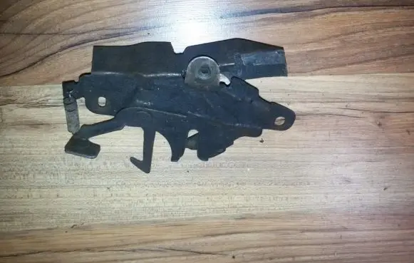 Mitsubishi Carisma Engine bonnet/hood lock/catch