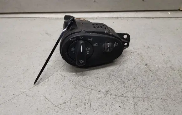 Ford Focus Light switch 2M5T13A024EA