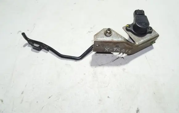Nissan X-Trail T30 Accelerator throttle pedal 18919AM810