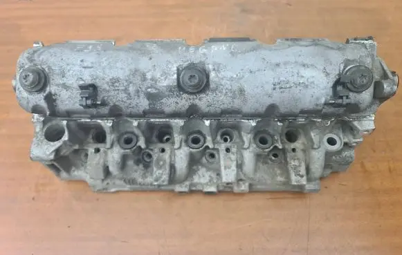 Renault Megane II Engine head 