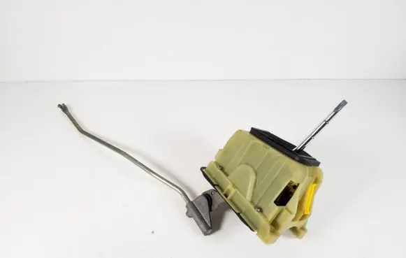 Mercedes-Benz E C207 W207 Gear shifter/selector A2042676324