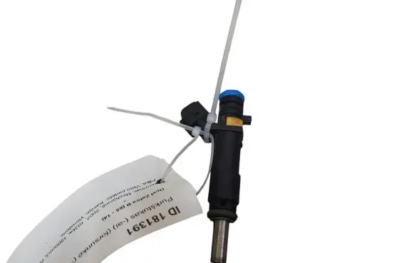 Opel Zafira B Fuel injector 55353806