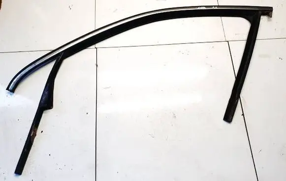 Volkswagen Jetta V Rubber seal front coupe door 1K5837431