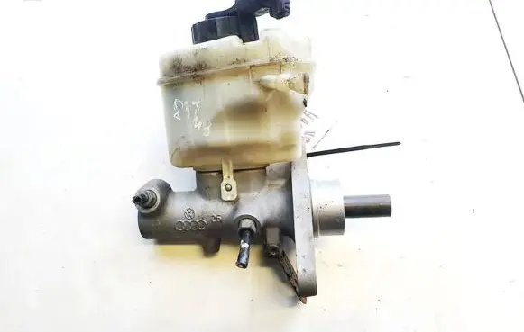 Audi Q7 4L Master brake cylinder 03350887631