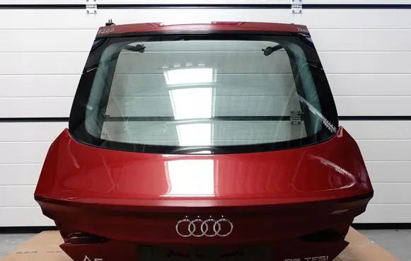 Audi A5 Tailgate/trunk/boot lid 8W8827025C
