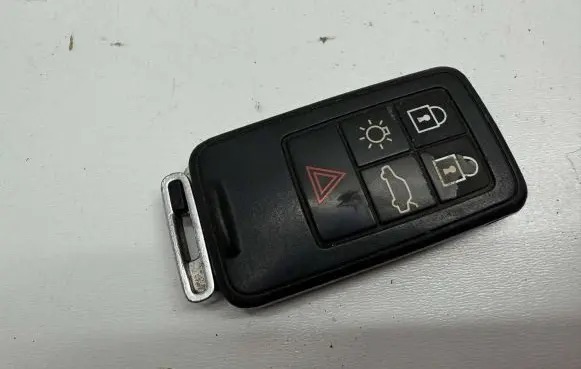 Volvo S60 Ignition key/card 