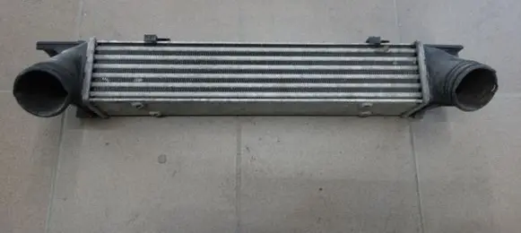 BMW 1 E81 E87 Intercooler radiator 752491608