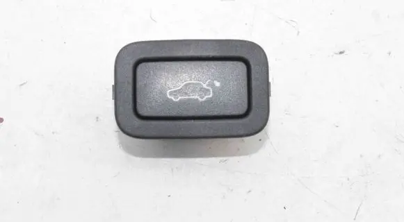 Land Rover Range Rover Evoque L538 Tailgate/boot open switch button 31264960AA