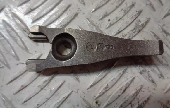 Ford Mondeo MK IV Fuel Injector clamp holder