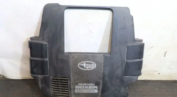 Subaru Legacy Engine cover (trim)