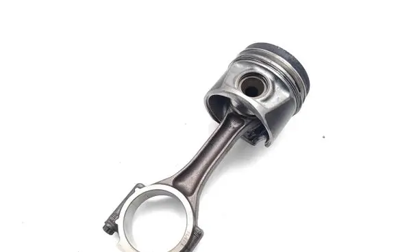 Mitsubishi Outlander Piston with connecting rod BSY 038JDE