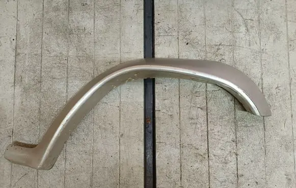 Mitsubishi Pajero Front arch trim 