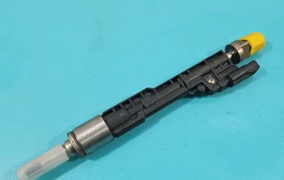 BMW X5 F15 Fuel injector 0261500172 IMPRK1462169