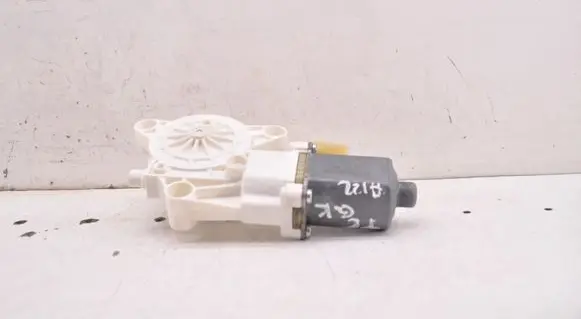 Chrysler Town u0026 Country V Rear door window regulator motor 3018077D