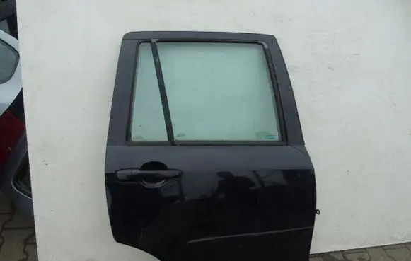 Mazda 2 Rear door