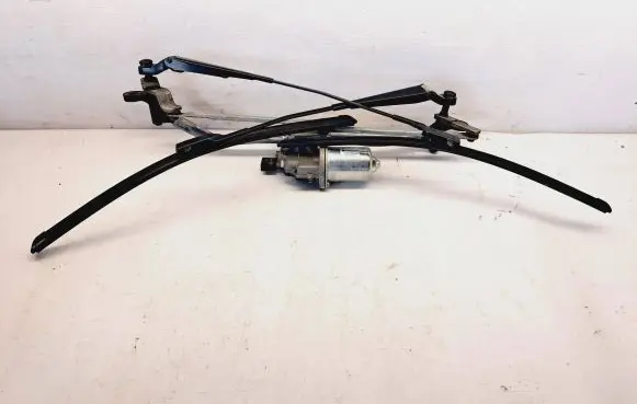 Skoda Fabia Mk2 (5J) Front wiper linkage and motor 5J1955113B SA5250 110107A0000010