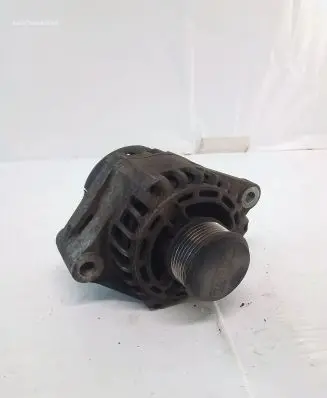 Opel Zafira B Generator/alternator VA1850