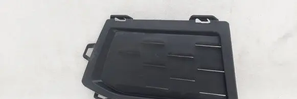 BMW 5 G30 G31 G38 Front bumper lower grill 8747843 16877010CN