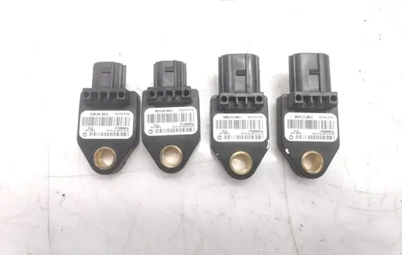 Chrysler Sebring (JS) Airbag deployment crash/impact sensor P04896061AA P04896065AA
