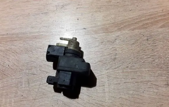 Nissan Primera Turbo solenoid valve 8200486264