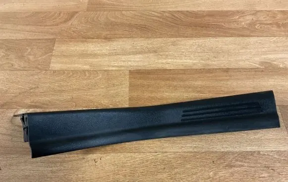 Volvo V50 Rear sill trim cover 8641787 110136