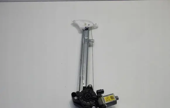 Hyundai Bayon Front door window regulator with motor 82402Q0010