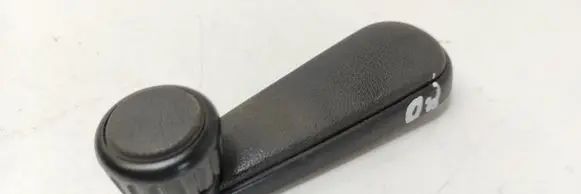 Volkswagen Jetta II Front door window winding handle 191837579