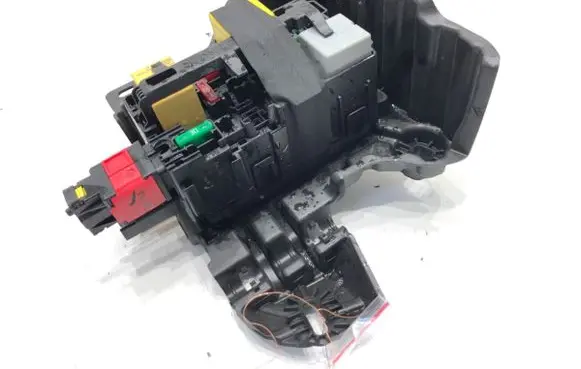 Peugeot 2008 I Fuse box set 